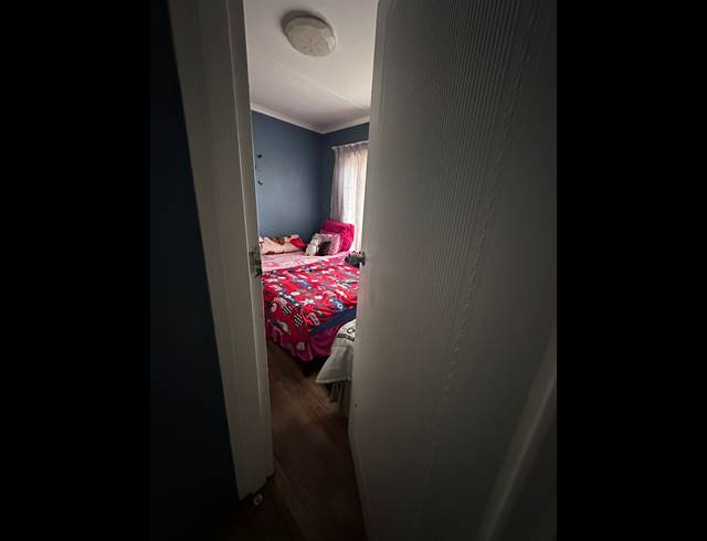 3 BEDROOM HOUSE FOR SALE IN HAYFIELDS